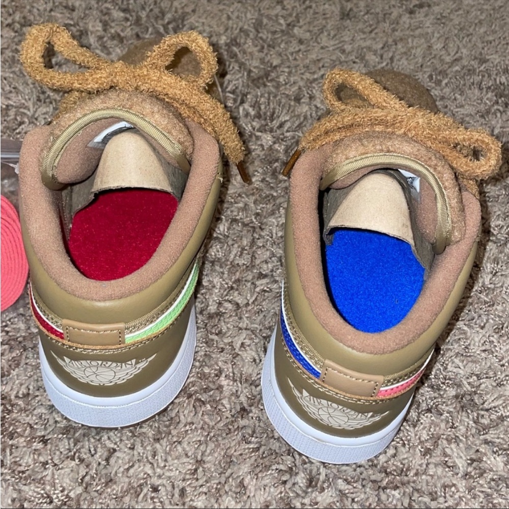 Air Jordan Low Teddy Style Sneakers - Picture 5 of 6